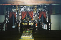 Hondo (sutras chanting room)